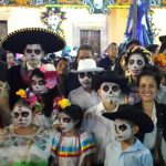 México. Tradiciones. Homenaje y fiesta a los que se fueron